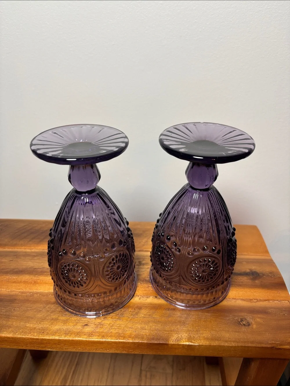 Godinger vintage pattern footed goblet medallion design amethyst purple glass